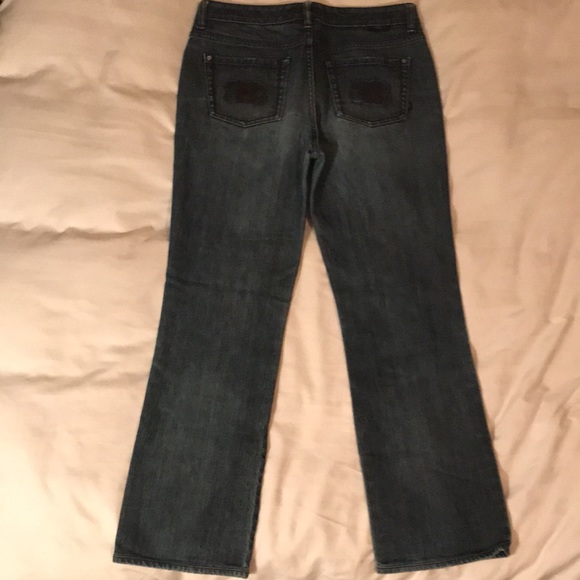 COPY - Hugo Boss waist 33 medium wash straight cut jeans w stretch EUC - Picture 10 of 10